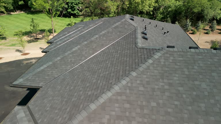 Fast & Reliable Emergency Roof Repairs in Weweantic, MA